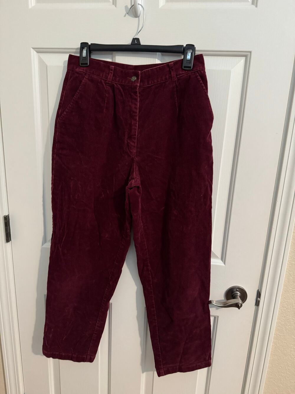 L.L. Bean Vintage Women's High Waisted Corduroy Pleated Pants Burgundy Red 10P